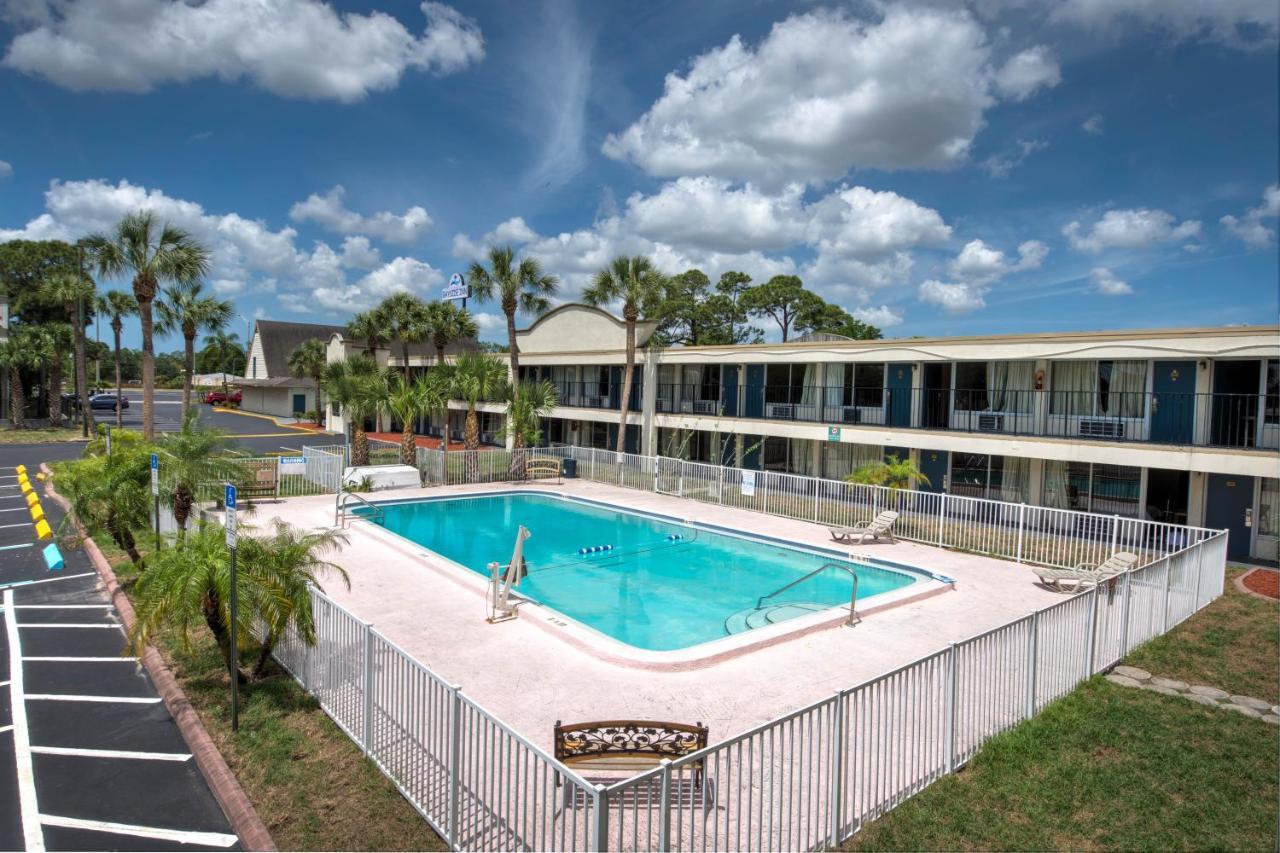 Bayside Inn Pinellas Park - Clearwater Eksteriør billede