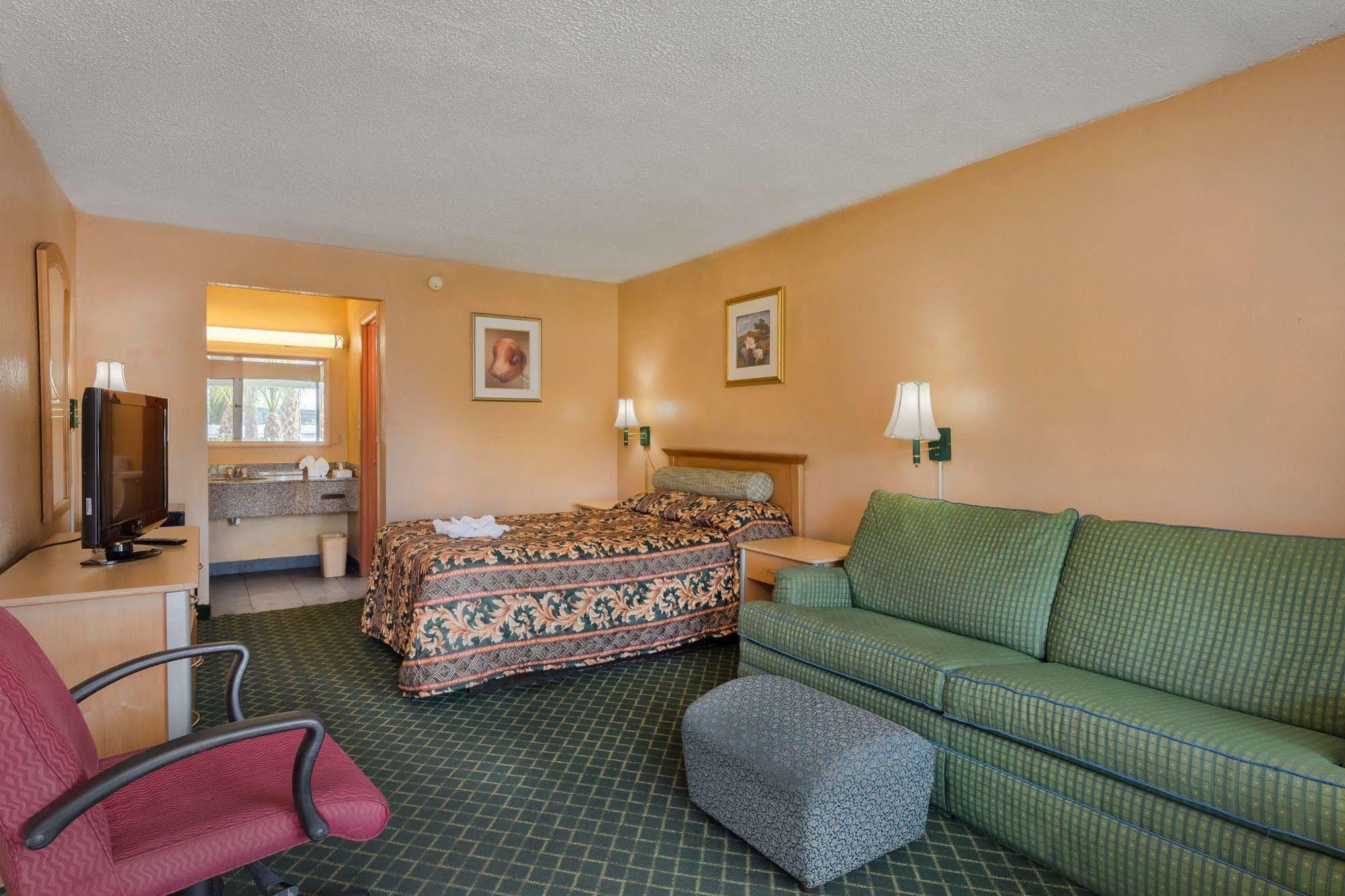 Bayside Inn Pinellas Park - Clearwater Eksteriør billede
