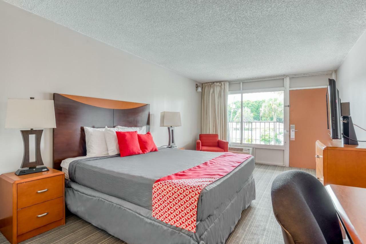 Bayside Inn Pinellas Park - Clearwater Eksteriør billede