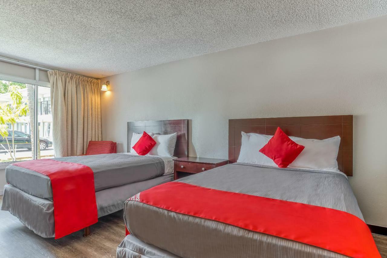 Bayside Inn Pinellas Park - Clearwater Eksteriør billede