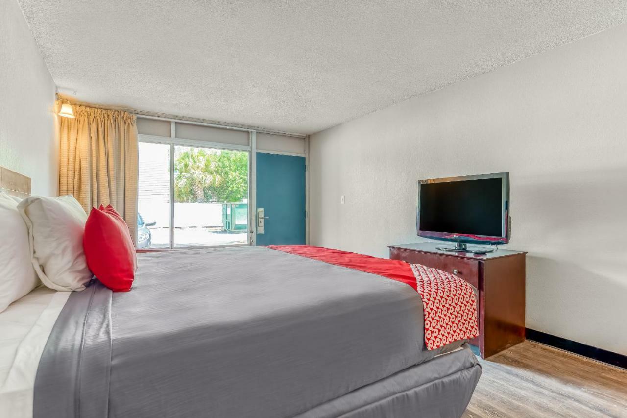 Bayside Inn Pinellas Park - Clearwater Eksteriør billede