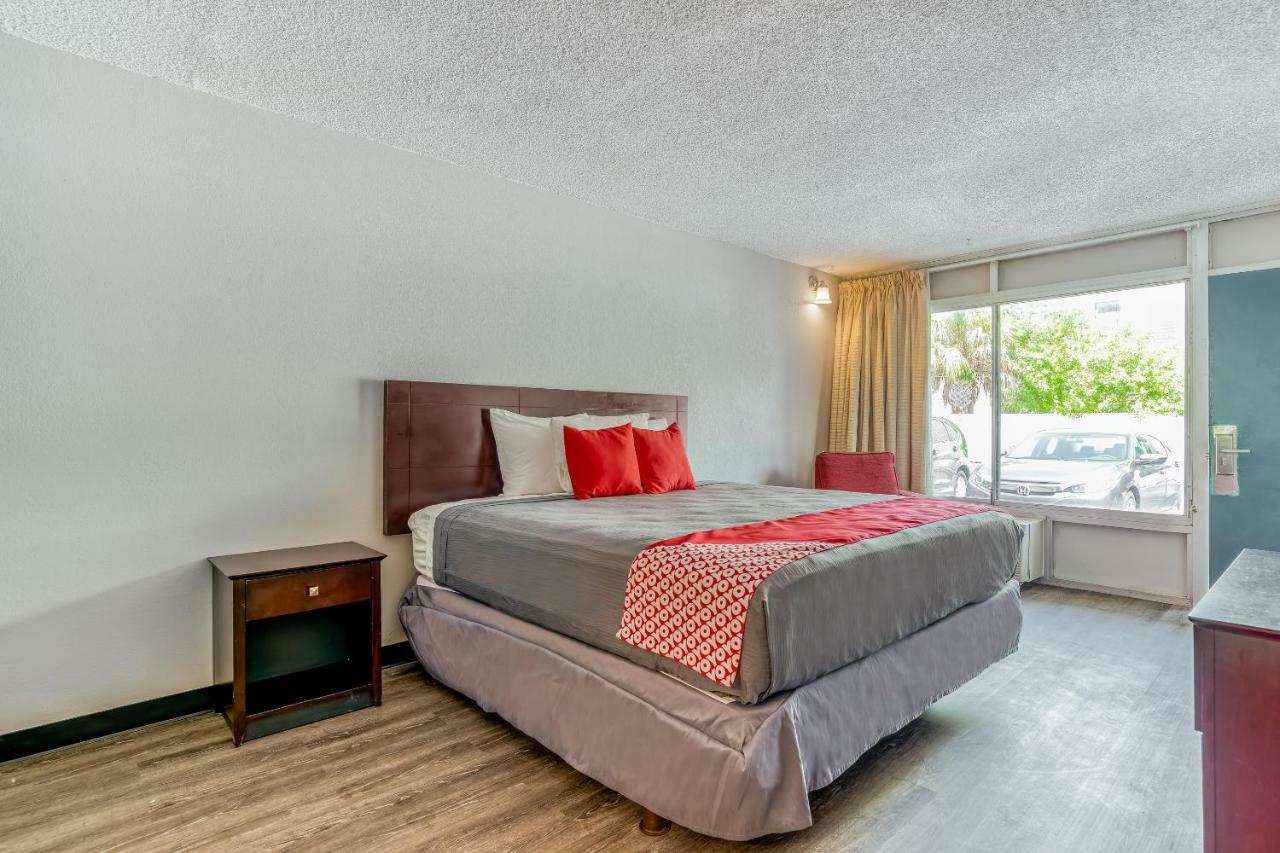 Bayside Inn Pinellas Park - Clearwater Eksteriør billede